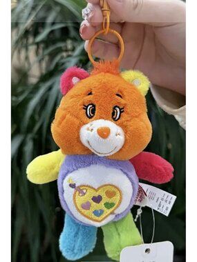 CARE BEARS “WORK OF HEART” Art PLUSH DOLL KEYCHAIN Key Ring FOB w/Latch Hook NEW